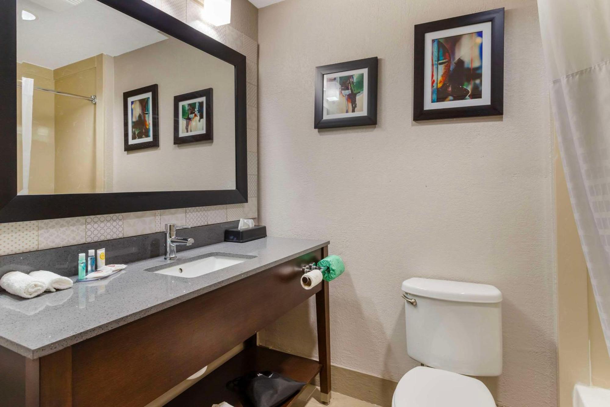 Comfort Suites Shenandoah-The Woodlands المظهر الخارجي الصورة